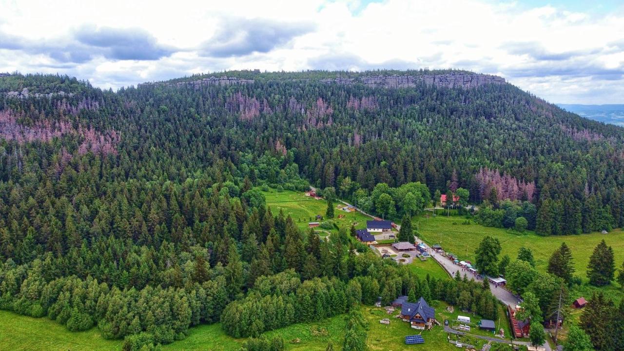 Zajazd Karlow Restauracja & Pokoje Goscinne Екстер'єр фото