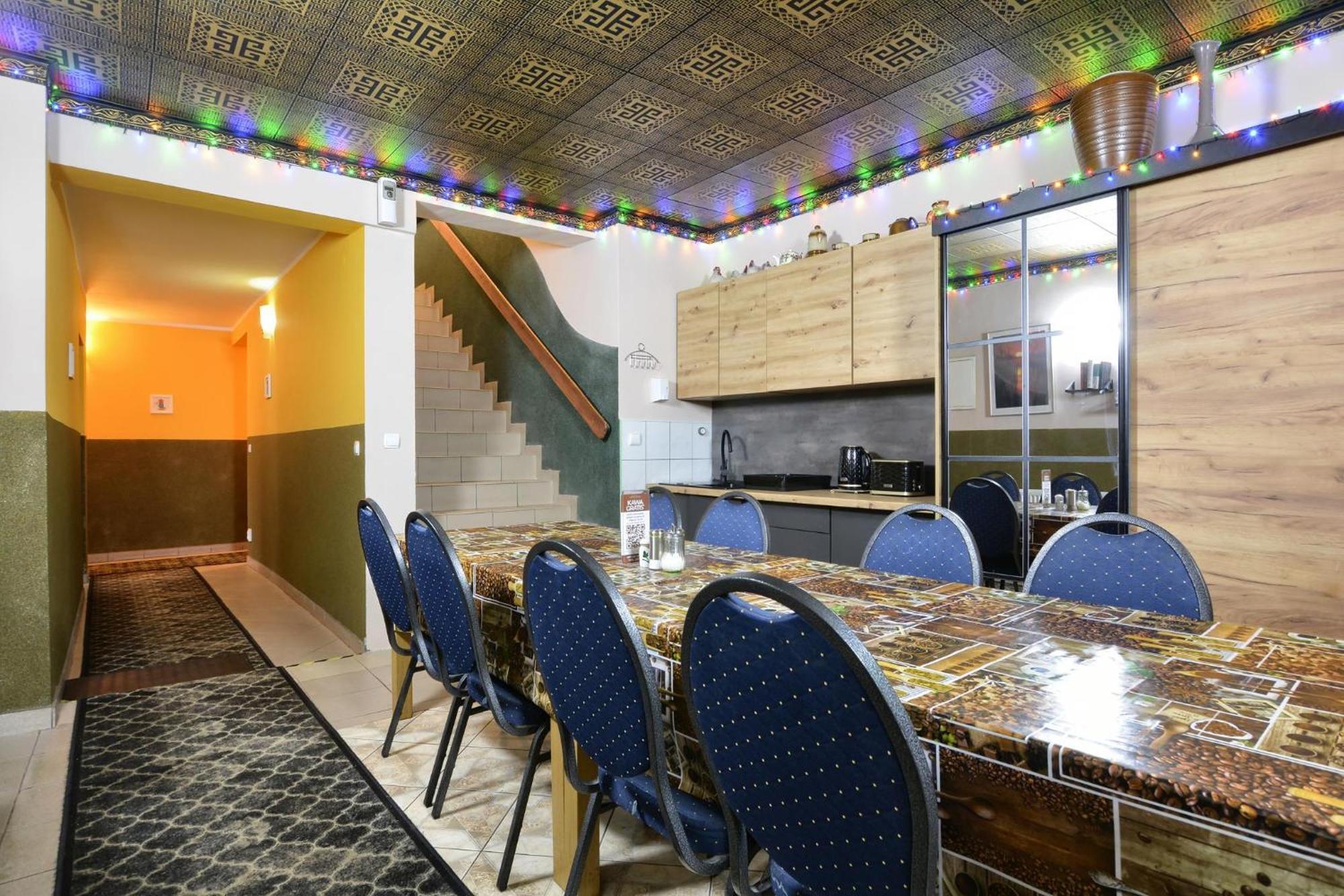 Zajazd Karlow Restauracja & Pokoje Goscinne Екстер'єр фото